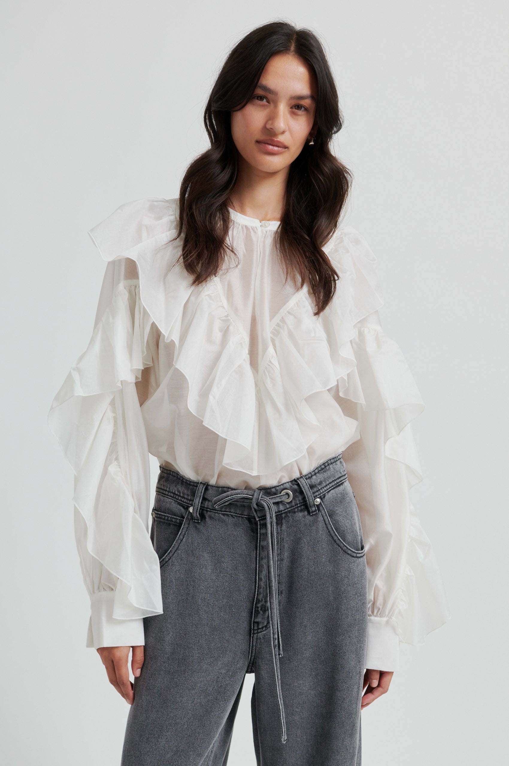 美品　bluelea Line Frill Blouse　ホワイト Fria Frill Blouse – secondfemale.no