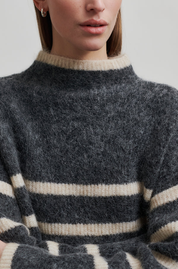 Ovalis Knit T-Neck