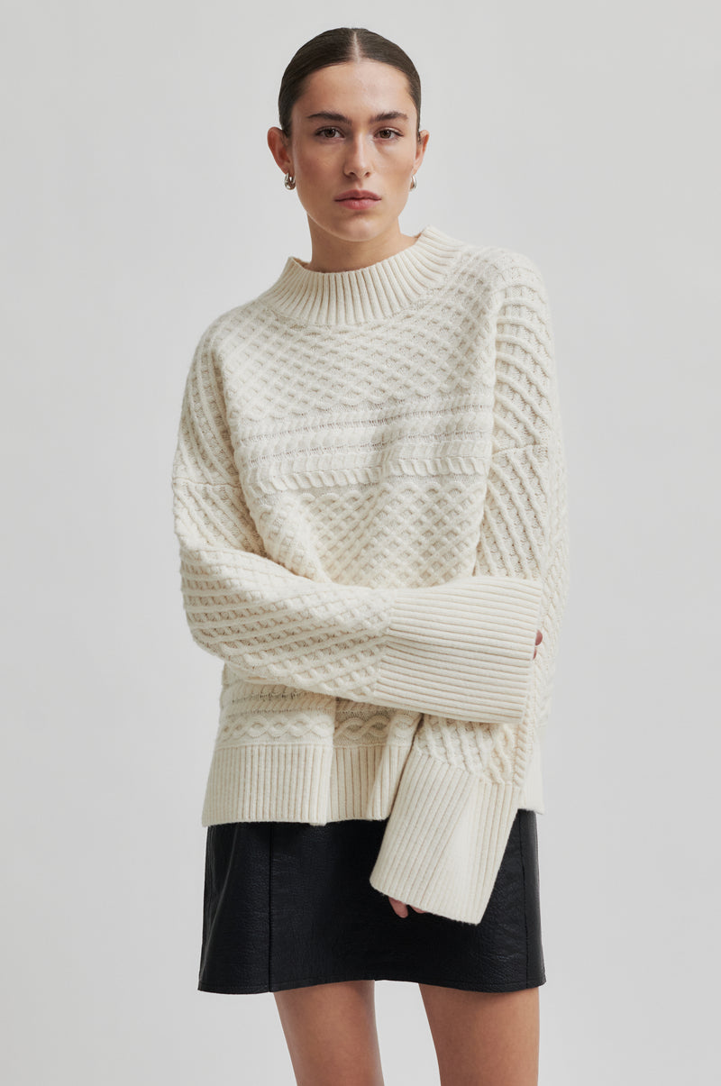 Glavia Knit T-Neck