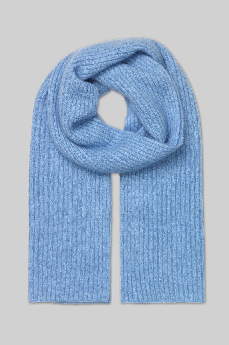 Snowy Knit Scarf